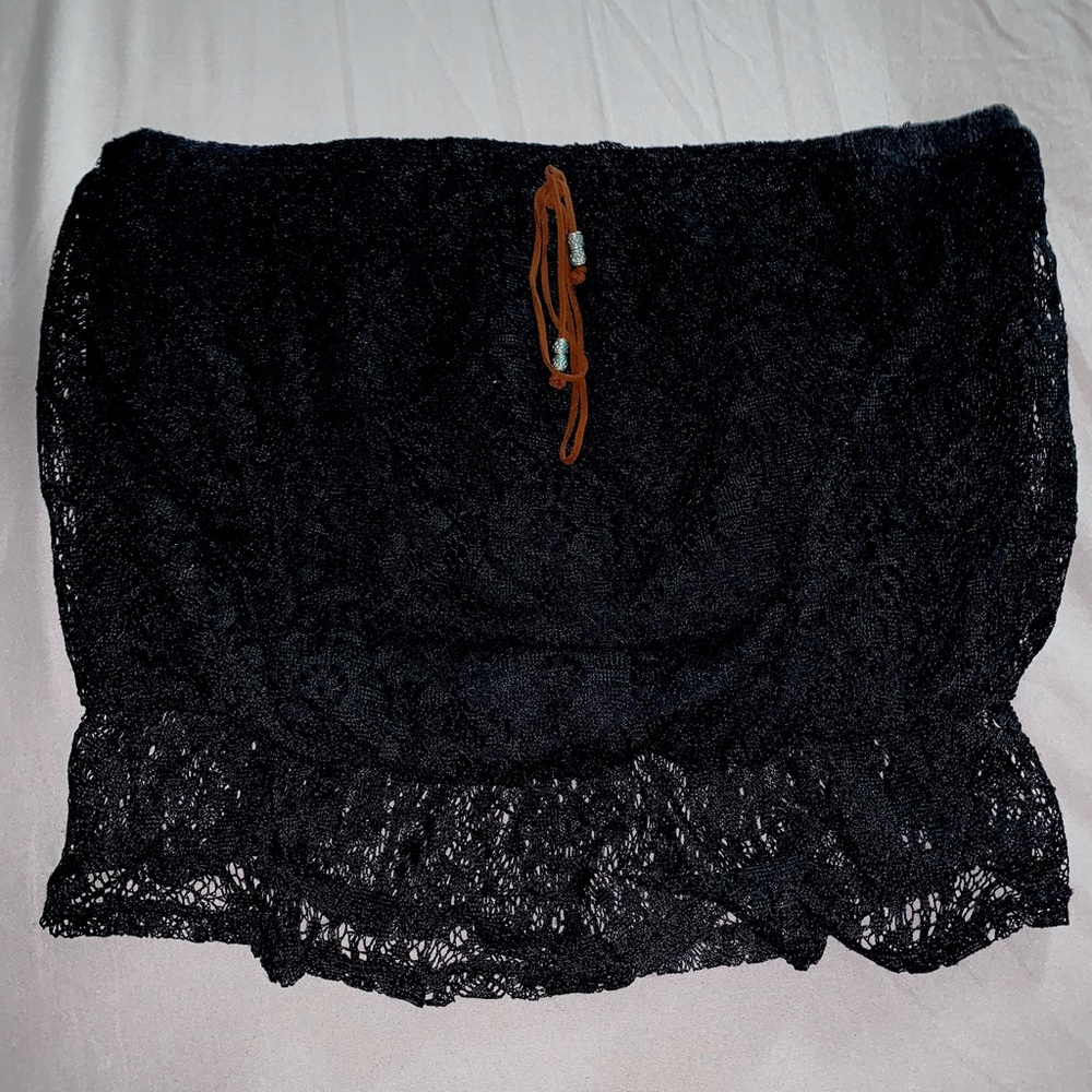Black Strapless Crop Top